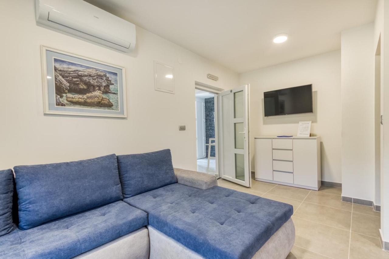 Apartmani Leptir Раковица Екстериор снимка