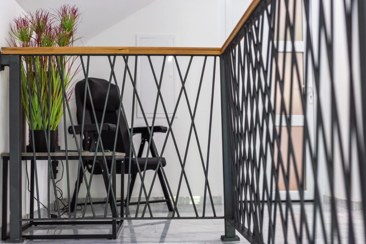 Apartmani Leptir Раковица Екстериор снимка