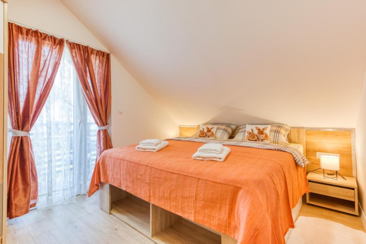 Apartmani Leptir Раковица Екстериор снимка