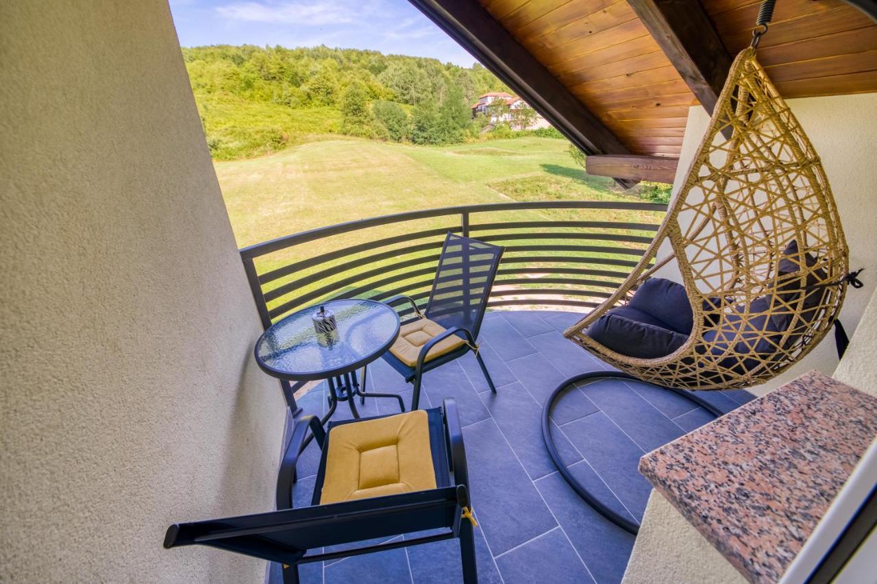 Apartmani Leptir Раковица Екстериор снимка
