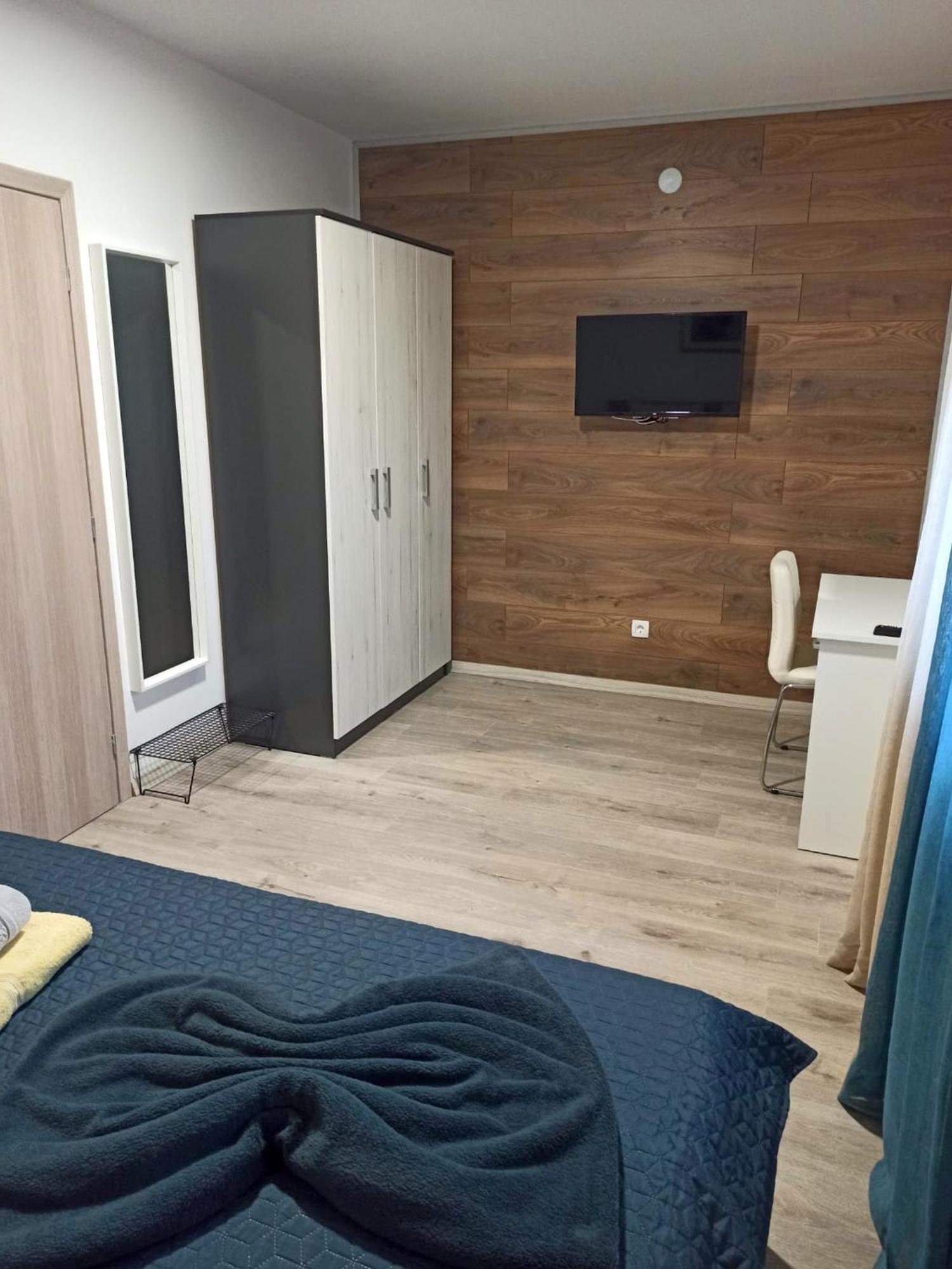 Apartmani Leptir Раковица Екстериор снимка